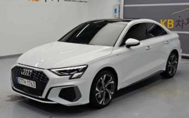 수원중고차매매센터 A3(8Y) 40 TFSI 프리미엄 매물 사진 6 - 2023/11 8,200km