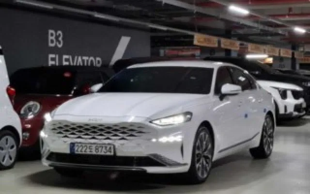 수원중고차매매센터 K8 2.5 2WD 매물 사진 1 - 2024/06 8,014km